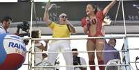 Cl&aacute;udia Leitte e rapper Pibull se apresentaram na folia baiana  Foto: Secom / Divulga&ccedil;&atilde;o