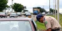 Foram autuados 1.497 motoristas por embriaguez ao volante, número 22% menor do que no mesmo período do ano passado  Foto: Agência Brasil