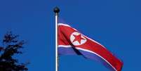 Bandeira da Coreia do Norte é vista em Genebra, na Suíça 02/10/2014 REUTERS/Denis Balibouse  Foto: Reuters