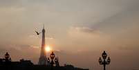 Vista da Torre Eiffel, em Paris, durante o pôr do sol
21/02/2018
REUTERS/Pascal Rossignol  Foto: Reuters