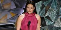 Daniela Vega no palco do Oscar: atriz transexual chilena roubou a cena no maior prêmio de Hollywood.  Foto: Getty Images