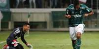 Borja comemora o segundo gol da vitória palmeirense - Ale Vianna/Eleven  Foto: Lance!