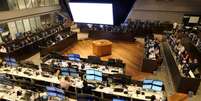 Operadores durante sessão na Bovespa, no centro de São Paulo, Brasil
24/05/2016
 REUTERS/Paulo Whitaker  Foto: Reuters