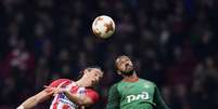 Felipe Luís lesionou-se na goleada sobre o Lokomotiv Moscou por 5 a 1, na última quinta (Foto: JAVIER SORIANO / AFP)  Foto: Lance!