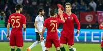 Cristiano Ronaldo comemora gol de Portugal em amistoso.  Foto: Robert Hradil / Getty Images