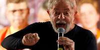 Ex-presidente Lula faz discurso em Curitiba
 28/3/2018    REUTERS/Rodolfo Buhrer   Foto: Reuters