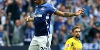 No dérbi alemão, Schalke leva a melhor, vence por 2 a 0, e amplia vantagem na segunda posição da Bundesliga; Dortmund segue na zona de classificação à Champions  Foto: Lance!