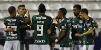 Jogadores do Palmeiras festejam gol contra o Alianza Lima - FOTO: AFP  Foto: Lance!