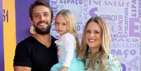 Filha de Mariana Bridi e Rafael Cardoso, Aurora, de 2 anos, fez declaração de amor ao irmão, Valentim  Foto: AGNews / PurePeople