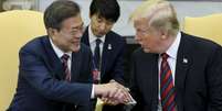 Presidentes sul-coreano e americano se encontraram para discutir sobre cúpula que pode não mais ocorrer  Foto: Getty Images / BBC News Brasil