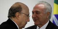 Pré-candidato do MDB à Presidência, Henrique Meirelles, ao lado do presidente Michel Temer durante cerimônia em Brasília
27/03/2018 REUTERS/Ueslei Marcelino  Foto: Reuters