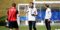 Técnico da Inglaterra, Gareth Southgate acredita que Brasil e Alemanha são as duas seleções a serem batidas na Copa  Foto: Carl Recine / Reuters