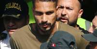 A 14 dias para a Copa do Mundo, Guerrero é liberado para defender a seleção peruana  Foto: Reuters
