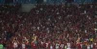 Jogadores do Flamengo agradecem a torcida antes de rodada do Brasileirão  Foto: Gilvan de Souza / Flamengo