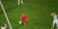 Momento que Nacho comete o pênalti em Cristiano Ronaldo (Foto: AFP)  Foto: Lance!