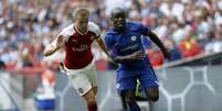 Segundo a 'France Football', Kanté está na mira do PSG (Foto: IAN KINGTON / AFP)  Foto: Lance!