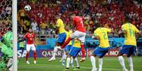 Zuber marca gol de empate da Suíça contra o Brasil 17/06/2018 REUTERS/Marko Djurica  Foto: Reuters