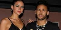 Bruna Marquezine e Neymar planejam viagem após Copa do Mundo e novela  Foto: AGNews / PurePeople