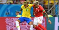 Brasil abre o placar com golaço de Coutinho, mas arbitragem 'ajuda' Suíça a empatar (Foto: JOE KLAMAR / AFP)  Foto: Lance!
