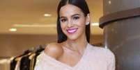 Bruna Marquezine assistiu ao jogo na companhia de amigos famosos  Foto: AGNews / PurePeople