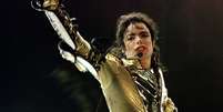 Foto de arquivo de Michael Jackson durante show em Viena
 2/7/1997    REUTERS/Leonhard Foeger  Foto: Reuters