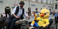 Canarinho &#039;Pistola&#039; durante sua passagem por Viena, na Áustria   Foto: Lucas Figueiredo/ CBF / Divulgação