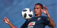 Lateral Danilo em treino da seleção brasileira 29/06/2018   REUTERS/Hannah McKay  Foto: Reuters