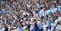 Torcida argentina no jogo da eliminação da seleção da Copa contra a França  Foto: REUTERS/Michael Dalder / Reuters