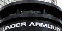 Logo da marca de materiais esportivos Under Armour em loja de Chicago
25/10/2016 REUTERS/Jim Young  Foto: Reuters