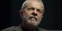 Lula segue preso em Curitiba, cumprindo pena de 12 anos e um mês por corrupção e lavagem de dinheiro  Foto: DW / Deutsche Welle