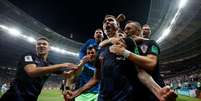 Croatas comemoram o segundo gol  Foto: Carl Recine / Reuters