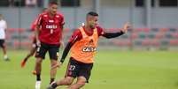 Rômulo deve ter nova oportunidade no Flamengo (Foto: Gilvan de Souza/Flamengo)  Foto: Lance!