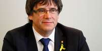 Ex-l&iacute;der da Catalunha Carles Puigdemont durante reuni&atilde;o em Berlim, na Alemanha 18/04/2018 REUTERS/Hannibal Hanschke  Foto: Reuters