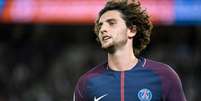 Rabiot pode parar no Barcelona (Foto: BERTRAND GUAY / AFP)  Foto: Lance!