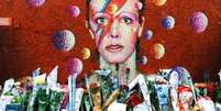 David Bowie foi vítima de um câncer no fígado e morreu em janeiro de 2016, aos 69 anos.  Foto: Instagram / @helengreeen / Estadão