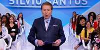 O apresentador Silvio Santos deixou a atriz Mariana Kupfer constrangida durante participação no 'Programa Silvio Santos'  Foto: Reprodução de cena do 'Programa Silvio Santos'/SBT / Estadão