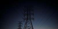 Linhas de transmiss&atilde;o de energia el&eacute;trica, em Bras&iacute;lia 31/08/2017 REUTERS/Ueslei Marcelino  Foto: Reuters
