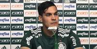 Gustavo Gómez durante sua entrevista de apresentação, no Palmeiras (Foto: Thiago Ferri)  Foto: LANCE!