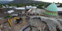 Vista aérea da região castigada por terremotos na Ilha de Lombok, na Indonésia  Foto: Antara Foto/Zabur Karuru/ via REUTERS / Reuters