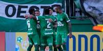 A vitória da Chapecoense e os três pontos conquistados aliviam um pouco as preocupações do time catarinense no Brasileirão  Foto: LIAMARA POLLI/AGIF / Estadão Conteúdo