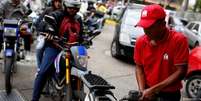 Para pagar preço subsidiado pela gasolina, venezuelanos terão que se inscrever em censo do governo  Foto: DW / Deutsche Welle