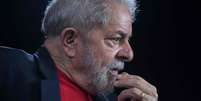 Lula está preso desde abril, condenado em segunda instância a 12 anos e um mês de prisão por corrupção passiva e lavagem de dinheiro  Foto: AFP / BBC News Brasil