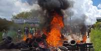 Brasileiros agrediram e incendiaram acampamentos de refugiados em Pacaraima  Foto: ISAC DANTES/AFP/Getty Images / BBC News Brasil