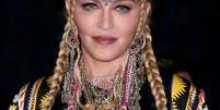 Madonna foi uma que adotou o penteado tran&ccedil;ado para o VMA 2018  Foto: Getty Images / PurePeople
