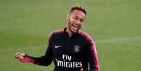 Neymar em treino do PSG  Foto: Christian Hartmann / Reuters