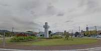 Monumento faz parte da reurbaniza&ccedil;&atilde;o da Avenida Presidente Kennedy, em Praia Grande, litoral de S&atilde;o Paulo  Foto: Reprodu&ccedil;&atilde;o Google Street View / Estad&atilde;o Conte&uacute;do
