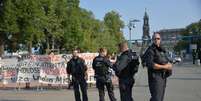 Policiais alemães durante protesto em Dresden 28/08/2018 REUTERS/Matthias Rietschel  Foto: Reuters