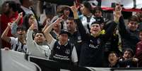 Torcida do Colo-Colo  Foto: Paulo Whitaker / Reuters