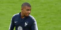 Mbappé sofreu punição de três jogos  Foto: Michael Dalder / Reuters