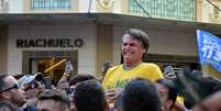 Jair Bolsonaro logo após ataque com faca em Juiz de Fora (MG)  Foto: EPA / Ansa